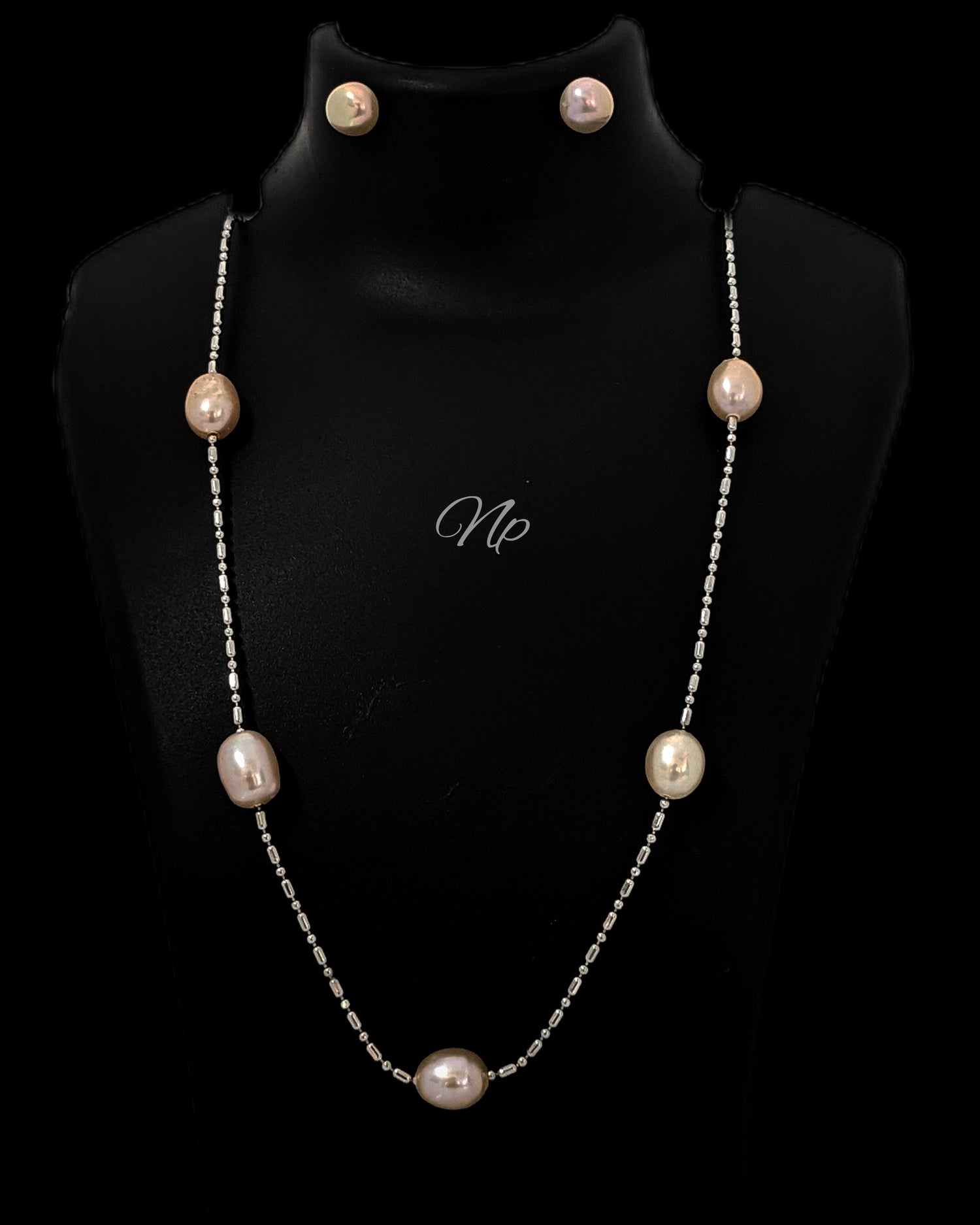 TRENDY S SILVER PEARL CHAINS