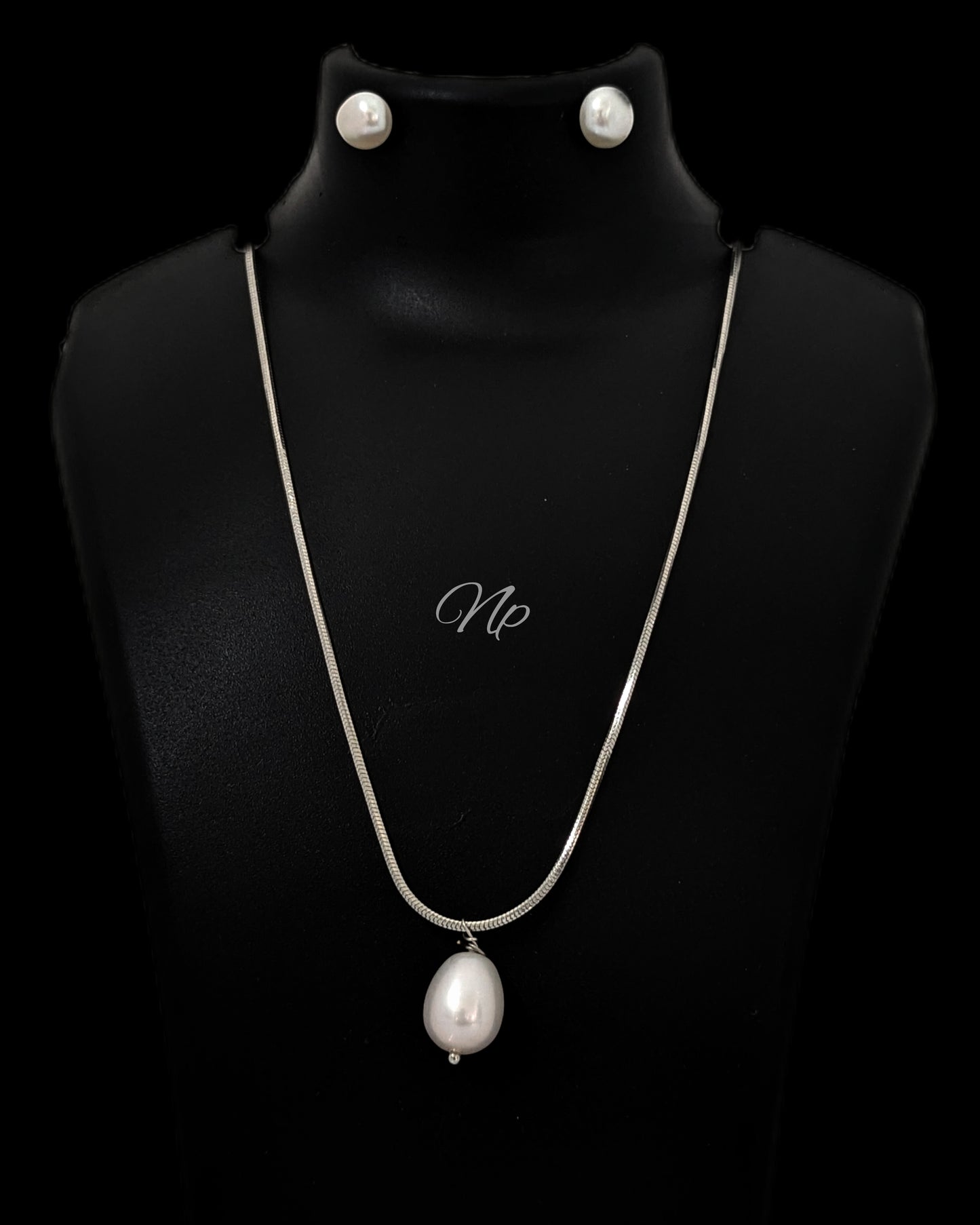 S SILVER PEARL CHAIN